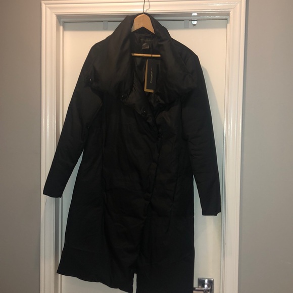 DKNY Women’s Down Puffer - Never Worn - Picture 2 of 5